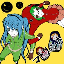  2girls aqua_hair commentary_request crazy_eyes doll gloves green_hair gumi hatsune_miku hood hoodie long_hair matryoshka_(vocaloid) matryoshka_doll multicolored_eyes multiple_girls sailor_antei skirt smile twintails very_long_hair vocaloid 