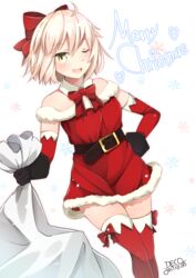  2017 ;d ahoge artist_name bare_shoulders belt belt_buckle black_dress blonde_hair bow brown_belt buckle christmas commentary_request dated detached_sleeves dress fate/grand_order fate_(series) female fur-trimmed_dress fur_trim hair_between_eyes hairbow highres holding holding_sack koha-ace long_sleeves looking_at_viewer misora_deco okita_souji_(fate) okita_souji_(koha-ace) one_eye_closed open_mouth red_bow red_dress red_thighhighs sack santa_costume short_dress short_hair simple_background smile snowflake_background snowflakes solo thighhighs white_background yellow_eyes 