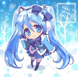  2012 blue_eyes blue_hair boots bow chibi commentary_request female hairbow hatsune_miku long_hair looking_at_viewer mittens ro_(igris-geo) skirt smile solo twintails vocaloid yuki_miku yuki_miku_(2012) 