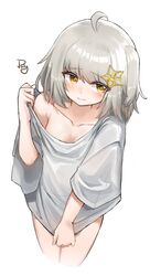  absurdres ahoge arknights blush breasts cleavage closed_mouth collarbone commentary cropped_legs detached_sleeves female grey_hair grey_shirt highres looking_at_viewer no_pants off_shoulder one_side_up polyvora scene_(arknights) shirt short_hair short_sleeves simple_background single_bare_shoulder small_breasts smile solo symbol-only_commentary white_background yellow_eyes 