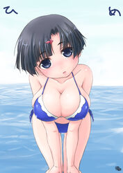  akishino_himeka ayama_yuiya bent_over black_hair blue_eyes breasts cleavage commentary_request female large_breasts ore_no_kanojo_to_osananajimi_ga_shuraba_sugiru short_hair solo 