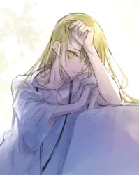  1other androgynous arm_support ashita_kura bad_id bad_twitter_id collarbone commentary_request enkidu_(fate) fate/strange_fake fate_(series) green_eyes green_hair hair_move hair_over_one_eye highres light long_hair looking_at_viewer parted_lips robe shade solo sunlight white_robe wide_sleeves 