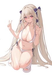  absurdres anchorage_(azur_lane) anchorage_(dolphins_and_swim_lessons)_(azur_lane) azur_lane bare_arms bikini blue_bow bow breasts cleavage closed_mouth commentary_request female hair_between_eyes hair_intakes hairbow highres large_breasts light_brown_hair long_hair navel official_alternate_costume red_eyes side-tie_bikini_bottom simple_background smile solo squatting squatting_v_pose_(han-0v0) stomach swimsuit thighs two_side_up v very_long_hair white_background white_bikini white_footwear yingchuishiting 