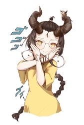  black_hair black_nails braid braided_ponytail brown_eyes chinese_commentary commentary_request cropped_torso dress female glasses hands_up highres holding holding_own_hair horns indie_virtual_youtuber long_hair looking_at_viewer menacing_(jojo) nail_polish oshin0_(vtuber) oshin0_(zheng) short_sleeves smile solo upper_body very_long_hair virtual_youtuber white_background wristband yellow_dress 