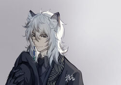  1boy animal_ear_fluff animal_ears arknights black_gloves black_headwear black_jacket black_necktie fedora gloves gogatsu_fukuin grey_background grey_eyes hair_between_eyes hand_up hat holding holding_clothes holding_hat jacket leopard_boy leopard_ears looking_at_viewer male_focus medium_hair necktie official_alternate_costume silverash_(arknights) silverash_(york&#039;s_bise)_(arknights) simple_background smile unworn_hat unworn_headwear upper_body white_hair 