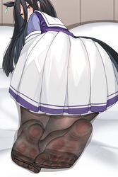  animal_ears ass black_hair black_pantyhose commentary_request earrings feet female from_behind highres horse_ears horse_girl horse_tail jewelry long_hair looking_at_viewer looking_back manhattan_cafe_(umamusume) on_bed pantyhose pleated_skirt purple_shirt reiku09 school_uniform shirt short_sleeves single_earring skirt soles solo summer_uniform tail toes tracen_school_uniform umamusume very_long_hair white_skirt 