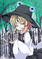  black_hat black_skirt blonde_hair blue_eyes commentary_request day eyeball female futase_hijiri hair_ribbon half-closed_eyes hat long_sleeves long_tongue looking_back moriya_suwako nature outdoors red_ribbon ribbon sidelocks skirt skirt_set smirk solo tongue tongue_out touhou tree tress_ribbon turtleneck vest water waterfall wide_sleeves 