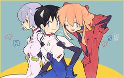  1boy 2girls ayanami_rei black_hair blue_hair bodysuit hair_ornament ikari_shinji multiple_girls neon_genesis_evangelion orange_hair pikaro plugsuit simple_background smile soryu_asuka_langley wink 