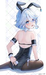  alternate_costume animal_ears arm_behind_back arm_garter bare_back bare_shoulders black_leotard black_pantyhose blue_eyes blue_hair blush detached_collar fake_animal_ears fake_tail female from_behind furina_(genshin_impact) genshin_impact hair_intakes heterochromia highres leotard looking_at_viewer looking_back lower_teeth_only mugita_(mokankan) oerba_yun_fang pantyhose playboy_bunny rabbit_ears rabbit_tail short_hair skin_fang solo sweatdrop symbol-shaped_pupils tail teeth twitter_username wrist_cuffs 