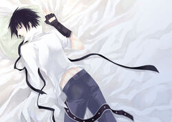  1boy back belt black_belt black_eyes black_gloves black_hair blacksmith_(ragnarok_online) commentary_request feet_out_of_frame fingerless_gloves gloves grey_pants hair_between_eyes half-closed_eyes long_bangs looking_at_viewer looking_back lying male_focus on_bed on_stomach open_belt pants parted_lips ragnarok_online shirt short_hair short_sleeves solo takamura_ryou white_shirt 