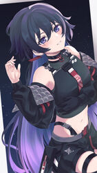  black_gloves black_hair black_jacket black_shirt black_shorts blush breasts crop_top cropped_jacket female gloves hand_up highres jacket kamitsubaki_studio koko_(kamitsubaki_studio) long_sleeves looking_at_viewer midriff multicolored_hair navel off_shoulder open_clothes open_jacket parted_lips puffy_long_sleeves puffy_sleeves purple_eyes purple_hair rice_(okome_no_naru_ki) shirt shorts single_glove sleeveless sleeveless_shirt small_breasts smile solo two-tone_hair virtual_youtuber 