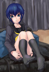  bad_id bad_pixiv_id black_socks blue_eyes blue_hair feet female kneehighs legs legs_up no_shoes persona persona_4 rocb school_uniform serafuku shirogane_naoto short_hair sitting skirt socks solo 