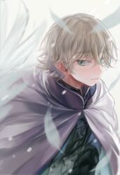  1boy blonde_hair cape closed_mouth commentary_request ema_yuzuru feathers green_eyes kageura_squad&#039;s_uniform male_focus saharan solo wings world_trigger 