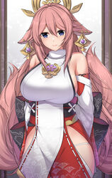  animal_ears arms_behind_back bare_shoulders blue_eyes blush breasts commentary cowboy_shot detached_sleeves english_commentary female fox_ears fox_tail genshin_impact hair_between_eyes highres hip_vent large_breasts long_hair long_sleeves looking_at_viewer multiple_tails nontraditional_miko pink_hair red_skirt sheita shirt sidelocks skirt sleeveless sleeveless_shirt smile solo standing tail very_long_hair white_shirt yae_miko 