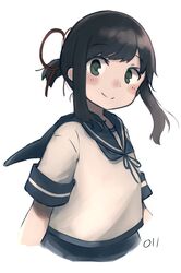  absurdres alternate_hairstyle black_hair blue_sailor_collar cosplay cropped_arms cropped_legs female fubuki_(kancolle) green_eyes highres kantai_collection ma_rukan sailor_collar school_uniform serafuku short_hair short_ponytail short_sleeves sidelocks signature simple_background smile solo usugumo_(kancolle) usugumo_(kancolle)_(cosplay) white_background 