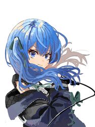  absurdres bad_id bad_twitter_id blue_eyes blue_hair blue_jacket cable eyebrows_hidden_by_hair female floating_hair from_side highres holding holding_microphone hololive hoshimachi_suisei hoshimachi_suisei_(casual) jaaku_taro jacket leaning_back looking_at_viewer medium_hair microphone off_shoulder official_alternate_costume one_side_up smirk solo v-shaped_eyebrows virtual_youtuber white_background 