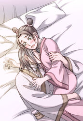  1boy bed black_hair blush chinese_clothes commentary_request couple ei_sei_(kingdom) female hair_bun hanfu highres hug ki_(pixiv239687) kingdom_(series) kou_(kingdom) long_hair manly pillow single_hair_bun straight 