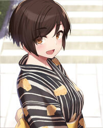  :d back_bow black_kimono blush bow breasts brown_eyes brown_hair cccpo cheese_print commentary_request day female food_print from_side highres japanese_clothes kimono looking_at_viewer looking_to_the_side medium_breasts obi open_mouth original outdoors print_kimono sash short_hair smile solo stairs striped_clothes striped_kimono swept_bangs tomboy_childhood_friend_(cccpo) upper_body yellow_bow yukata 