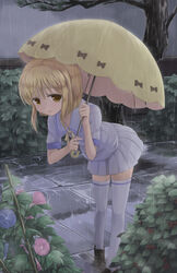  bent_over black_footwear blonde_hair blue_flower bob_cut bush commentary_request female flower fruits_basket grey_sky hidarikata highres holding holding_umbrella hypericum_berry leaning_forward looking_at_viewer morning_glory outdoors pavement pink_flower rain sailor_collar school_uniform skirt sky solo souma_kisa standing thighhighs tree umbrella white_thighhighs yellow_eyes yellow_umbrella zettai_ryouiki 