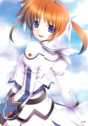  absurdres blue_eyes brown_hair hair_ribbon highres lyrical_nanoha mahou_shoujo_lyrical_nanoha mikazuki_akira mikazuki_akira! ribbon takamachi_nanoha 