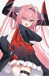  absurdres argar_demo azur_lane bare_shoulders black_dress black_horns commentary_request cross dress female hair_intakes hair_on_horn highres horns huge_horns iron_cross large_horns long_hair long_sleeves looking_at_viewer mesugaki pink_hair prinz_rupprecht_(azur_lane) purple_eyes simple_background smile solo thigh_strap thighhighs white_background white_thighhighs 