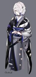  alternate_costume arknights black_choker character_signature choker chuzenji female gradient_hair grey_background hair_over_one_eye highres infection_monitor_(arknights) japanese_clothes kimono multicolored_hair orchid_(arknights) own_hands_together short_hair simple_background solo white_hair yellow_eyes 