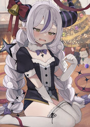  @_@ absurdres ahoge alternate_costume bell black_horns bow box braid breasts christmas christmas_tree cleavage commentary_request elbow_gloves female gift gift_box gloves hair_between_eyes hairbow highres hololive horn_bell horns la+_darknesss legs long_hair multicolored_hair nemuta_muu no_shoes oerba_yun_fang open_mouth pointy_ears puffy_short_sleeves puffy_sleeves purple_bow purple_hair short_sleeves sitting small_breasts solo streaked_hair striped_horns tail thighhighs thighs twin_braids very_long_hair virtual_youtuber wavy_mouth white_gloves white_hair white_thighhighs yellow_eyes 