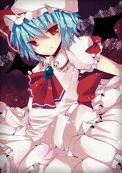  ascot bad_id bad_pixiv_id bat_wings blue_hair brooch dress female hat jewelry red_eyes remilia_scarlet shimotsuki_eri short_hair solo touhou wings 