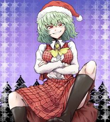  ascot christmas_tree commentary_request crossed_arms feet female foot_out_of_frame green_hair grin hat kazami_yuuka naui_kudan no_shoes plaid plaid_skirt plaid_vest red_eyes santa_hat short_hair skirt skirt_set smile snowflakes socks solo toes touhou vest 