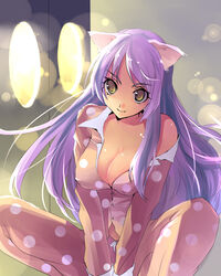  animal_ears bad_id bad_pixiv_id bakemonogatari black_hanekawa breasts brown_eyes cat_ears cleavage eyelashes female hanekawa_tsubasa kobanzame large_breasts light_purple_hair long_hair monogatari_(series) nekomonogatari oerba_yun_fang off_shoulder orange_pajamas pajamas smile solo white_hair yellow_eyes 