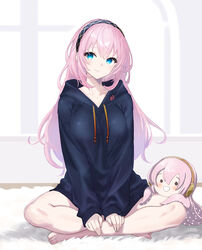  barefoot black_hoodie blue_eyes breasts closed_mouth collarbone commentary_request female full_body hairband headphones highres hood hood_down hoodie indian_style indoors large_breasts light_blush long_hair long_sleeves looking_at_viewer megurine_luka pink_hair sitting smile solid_circle_eyes takoluka tentacle toes variant_set vocaloid window yukihane_(snowowl515) 