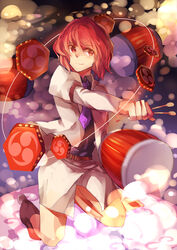  commentary_request drum drumsticks female formal grin highres horikawa_raiko instrument kneeling miniskirt mitsudomoe_(shape) necktie photoshop_(medium) purple_necktie red_eyes red_hair skirt smile solo suit sunyuqian tomoe_(symbol) touhou 