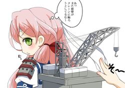  akashi_(kancolle) b-man bandana blush commentary_request crane_(machine) female green_eyes hair_ribbon kantai_collection long_hair looking_back pink_hair ribbon school_uniform serafuku solo translated tress_ribbon 