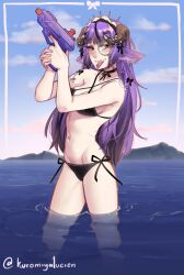  absurdres bare_shoulders beach bikini black_bikini black_bow black_choker black_hair blush bow choker cloud collarbone fangs female hair_ornament hairbow hairclip highres holding holding_water_gun horns indie_virtual_youtuber kuromiya_lucien long_hair monocle multicolored_hair navel outdoors piercing pink_hair popopoka smile solo stomach swimsuit tongue_piercing wading water_gun 