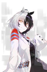  absurdres agnes_tachyon_(umamusume) agnes_tachyon_(umamusume)_(cosplay) ahoge alternate_costume animal_ears black_choker black_dress breasts brown_hair chest_belt choker cleavage cosplay dress earrings female grey_hair hair_between_eyes highres hololive hololive_english horse_ears horse_girl jewelry kurochanai lab_coat laboratory lace lace-trimmed_choker lace_choker lace_trim large_breasts long_hair long_sleeves looking_at_viewer medium_hair multicolored_hair shiori_novella single_earring sleeves_past_wrists smile solo test_tube two-tone_hair umamusume virtual_youtuber yellow_eyes 