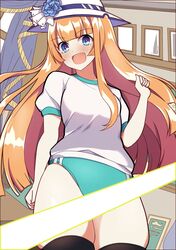  akikawa_yayoi_(umamusume) alternate_hair_color aqua_buruma blue_eyes blue_flower blue_rose blunt_bangs blunt_ends buruma commentary_request cosplay curtains female flower gym_shirt hat hat_flower highres indoors light_censor long_hair looking_at_viewer oerba_yun_fang open_mouth orange_hair portrait_(object) rose shirt short_sleeves single_sidelock skin_fang solo sun_hat tracen_training_uniform umamusume wahiko_(black_bastard) white_hat white_shirt 