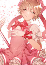  absurdres blonde_hair bow bowtie cardcaptor_sakura dress female gloves green_eyes grin hair_between_eyes half-closed_eyes highres kinomoto_sakura looking_at_viewer petals pinafore_dress pink_bow pink_bowtie pink_dress shirt short_dress short_hair short_sleeves sleeveless sleeveless_dress smile solo twitter_username white_background white_bow white_gloves white_shirt wrist_bow yonemaru 