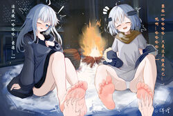  2girls ^^^ absurdres ahoge barefoot blue_eyes chinese_text codename:_bakery_girl highres jefuty_(bakery_girl) lige_(bakery_girl) long_hair looking_at_viewer multiple_girls panties reverse_collapse_(series) short_hair sitting snow soles tickling tickling_feet toes underwear white_hair white_panties 