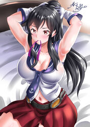  adjusting_hair armpits black_hair blush breasts cleavage collarbone commentary_request female gloves kantai_collection kasugano_tobari large_breasts long_hair looking_at_viewer mouth_hold navel pleated_skirt ponytail red_eyes red_skirt school_uniform serafuku shirt sidelocks sitting skirt sleeveless sleeveless_shirt solo sweat white_gloves yahagi_(kancolle) 