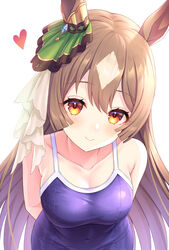  animal_ears arms_behind_back bad_id bad_pixiv_id bare_shoulders blue_gemstone blue_one-piece_swimsuit blush breasts brown_hair check_commentary cleavage closed_mouth collarbone commentary_request competition_school_swimsuit covered_navel cowboy_shot diamond_(shape) ear_ornament ear_ribbon female gem gradient green_ribbons hair_between_eyes head_tilt heart highres horse_ears leaning_forward long_hair looking_at_viewer medium_breasts multicolored_hair one-piece_swimsuit parted_bangs red_eyes ribbon satono_diamond_(umamusume) school_swimsuit sideboob simple_background smile solo spoken_heart standing straight_hair streaked_hair swimsuit taut_clothes tomo_(tmtm_mf_mf) tracen_swimsuit two-tone_hair umamusume very_long_hair white_background white_hair white_ribbon 