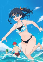  2boys absurdres animal_print bikini black_bikini_bottom black_hair blue_eyes blue_sky cloud female goggles gridman_universe hibiki_yuuta highres kamome_renkon long_hair mismatched_bikini multiple_boys orange_scrunchie ponytail running scrunchie side-tie_bikini_bottom sky smile ssss.gridman swimsuit takarada_rikka tiger_print utsumi_shou wading water 