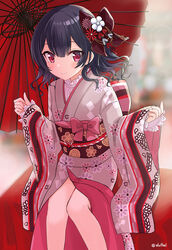  black_hair blurry blurry_background bow brown_bow closed_mouth commentary_request depth_of_field eluthel feet_out_of_frame female floral_print grey_kimono hair_between_eyes hairbow highres idolmaster idolmaster_shiny_colors japanese_clothes kimono long_hair long_sleeves looking_at_viewer morino_rinze obi oil-paper_umbrella pink_bow print_kimono red_eyes red_umbrella sash sitting sleeves_past_wrists smile solo twitter_username umbrella wide_sleeves 