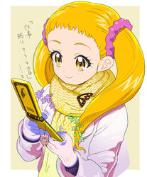  afterimage blue_gloves blush border cellphone cellphone_charm charm_(object) coat commentary_request female flip_phone gloves hair_ornament hair_scrunchie kasugano_urara_(yes!_precure_5) long_hair looking_at_phone motion_lines moudoku_(decopon3rd) multicolored_clothes multicolored_gloves outside_border phone pink_gloves pink_scrunchie precure purple_coat scarf scrunchie simple_background smile solo translation_request typing upper_body white_border winter_clothes winter_coat winter_gloves yellow_background yellow_eyes yellow_scarf yellow_theme yes!_precure_5 