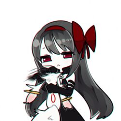  :&lt; akemi_homura akuma_homura bare_shoulders black_dress black_gloves black_hair bow chibi choker commentary_request dress elbow_gloves fc_(efushii) female gloves hairbow kyuubee long_hair lowres mahou_shoujo_madoka_magica mahou_shoujo_madoka_magica:_hangyaku_no_monogatari noogie purple_eyes simple_background white_background 