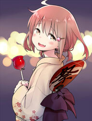  :d ahoge alternate_costume alternate_hairstyle blush brown_eyes brown_hair candy_apple commentary_request female food from_behind hair_ornament ikazuchi_(kancolle) japanese_clothes kantai_collection kimono looking_at_viewer looking_back myonde obi oerba_yun_fang open_mouth sash short_hair short_ponytail smile solo yukata 