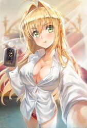  :t ahoge arm_up bedroom blonde_hair blurry breasts cleavage commentary cowboy_shot cup depth_of_field dress_shirt fate/extra fate/grand_order fate_(series) female foreshortening glint green_eyes hair_down hair_intakes highres indoors large_breasts long_hair long_sleeves looking_at_viewer mug mug_writing nero_claudius_(fate) nero_claudius_(fate/extra) no_pants panties reaching reaching_towards_viewer red_panties selfie shirt solo steam tonee umu_(phrase) underwear 