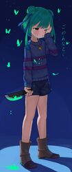  ankle_boots bare_legs blood blood_on_clothes blood_on_weapon blue_hair blue_sweater boots brown_footwear bug butterfly cosplay crying crying_with_eyes_open double_bun female frisk_(undertale) frisk_(undertale)_(cosplay) gradient_hair green_blood green_butterfly green_hair grimace hair_bun hair_ribbon heart heart_necklace highres holding holding_knife holding_weapon hololive jewelry knife long_sleeves multicolored_hair necklace red_eyes ribbon shadow short_hair short_shorts shorts solo standing sweater tears translated twitter_username undertale uruha_rushia virtual_youtuber weapon yoako 