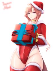  absurdres alternate_costume ass_visible_through_thighs azur_lane box breasts brown_hair capelet christmas_present clemenceau_(azur_lane) coattails collar cowboy_shot elbow_gloves english_commentary female french_text fur-trimmed_capelet fur_trim gift gift_box gloves gold_choker groin hat highres holding holding_gift large_breasts leotard long_hair looking_at_viewer musanix parted_lips red_collar red_eyes red_gloves red_leotard red_thighhighs santa_costume santa_hat sidelocks simple_background skindentation solo_focus standing thighhighs white_background 