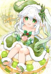  alternate_costume commentary cross-shaped_pupils dress female full_body fur-trimmed_dress fur-trimmed_gloves fur_trim genshin_impact gloves gradient_hair green_dress green_eyes green_gloves green_hair hair_ornament heart highres leaf_hair_ornament looking_at_viewer merry_christmas multicolored_hair nahida_(genshin_impact) open_mouth pointy_ears santa_costume side_ponytail solo stirrup_footwear streaked_hair symbol-shaped_pupils toes toro_astro white_hair 