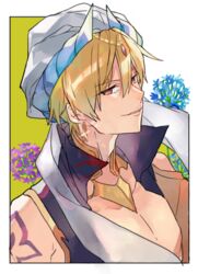  1boy allium_(flower) blonde_hair blue_flower border diadem earrings fate/grand_order fate_(series) flower gilgamesh_(caster)_(fate) gilgamesh_(fate) glint horns jewelry looking_at_viewer male_focus parted_lips purple_flower red_eyes short_hair smile solo turban upper_body vest waltz_(tram) white_border 